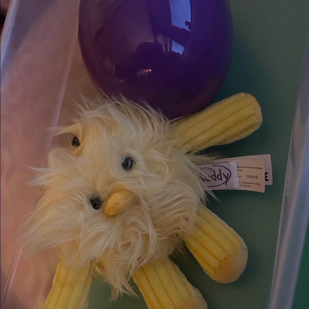 Scentsy Easter Mystery Buddy Clip: Chirp the Chick with Purple Easter Egg Case